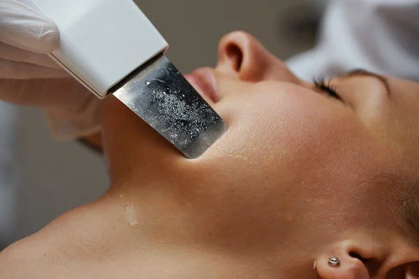 Espátula Ultrasónica Facial Profesional – Limpieza Profunda y Lifting con Tecnología Iónica